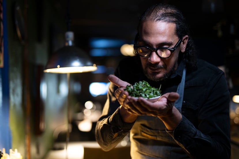 El chef Carlos Portela, de Orujo Taller Gastronómico, utilizar el 100% de los ingredientes que tiene a su disposición es clave.