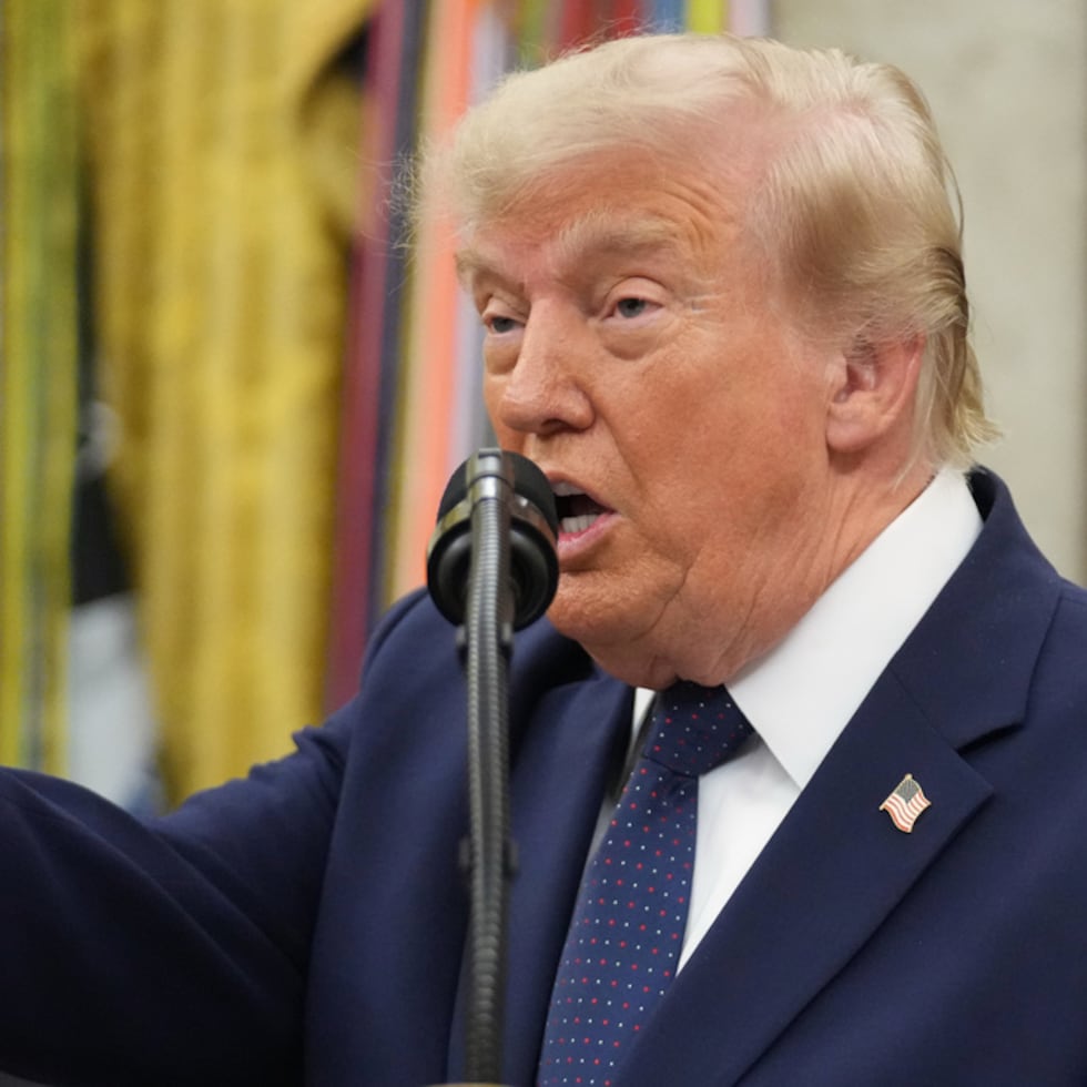 El presidente estadounidense indicó que, en ese contexto, habló con Alemania, con Francia, con el Reino Unido, con Italia, pero que no habló con España porque “es un caso perdido”.