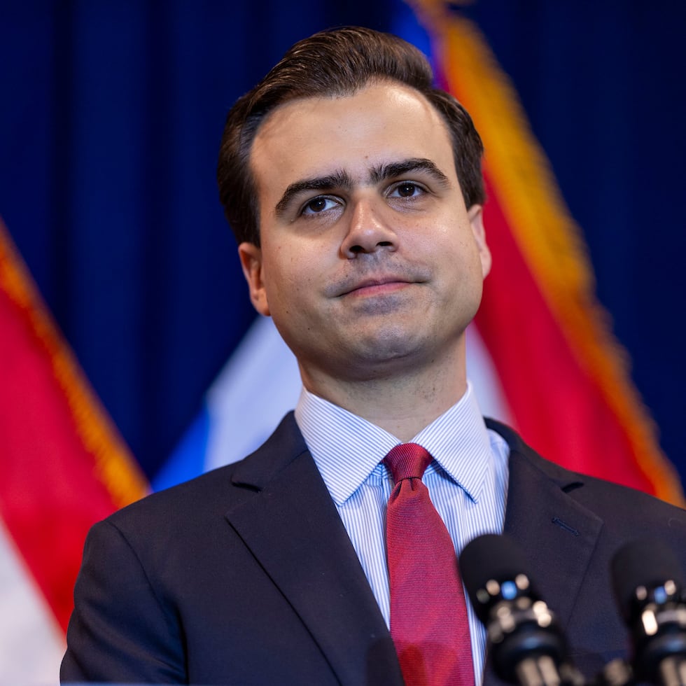 Thomas Rivera Schatz questioned Pablo José Hernández’s (pictured) performance in Washington and argued that the commissioner has limited himself to announcing—"like a reporter"—federal funds that had already been approved.