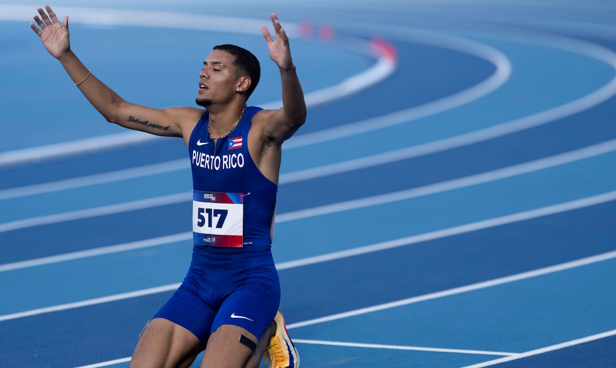 ¡Oro! José Figueroa pone fin a 67 años de espera en los 200 metros