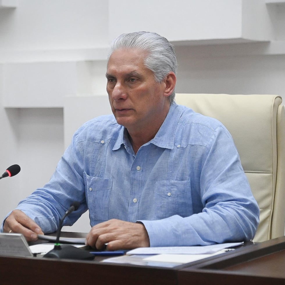 El presidente de Cuba, Miguel Díaz-Canel Bermúdez, comunicó este viernes en un mensaje grabado que "Cuba ha sostenido conversaciones con representantes del Gobierno de Estados Unidos orientadas a buscar soluciones por la vía del diálogo a las diferencias entre ambos Gobiernos".
