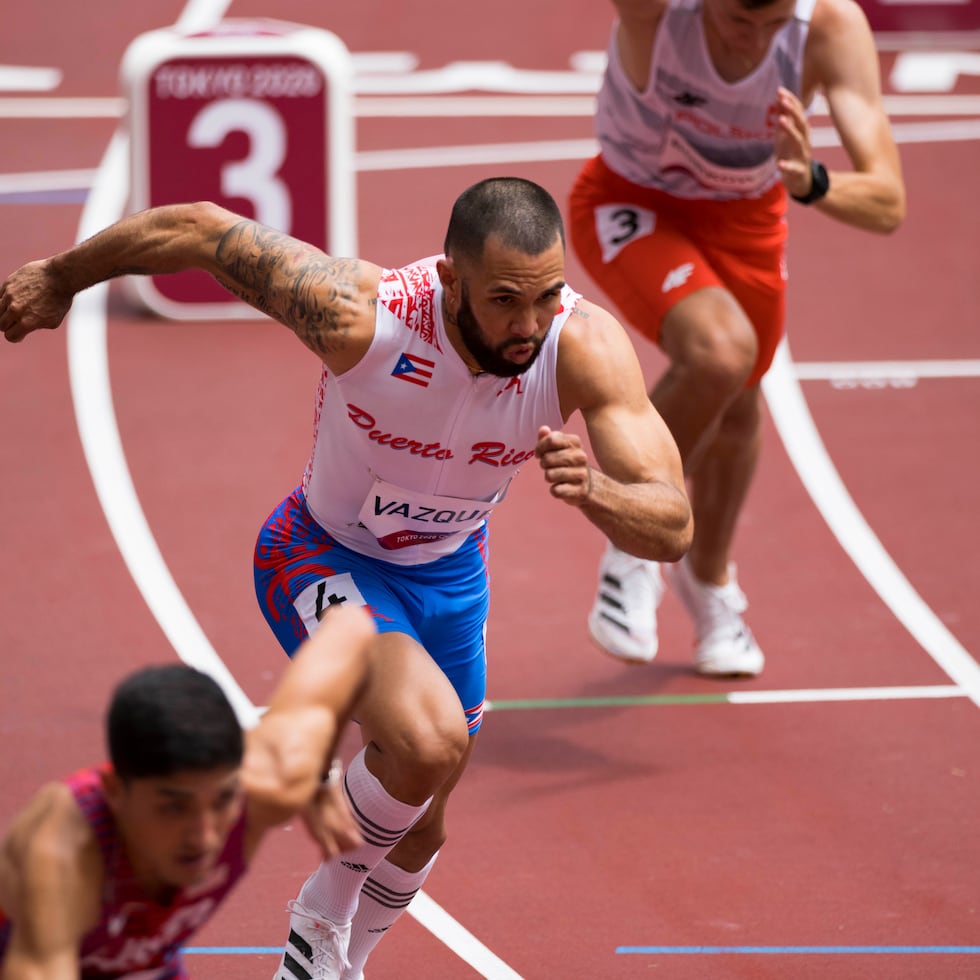 Wesley Vázquez, Ryan Sánchez y Andrés Arroyo en los 800 metros de Tokio 2020.