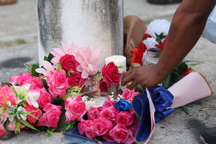 Caravana Gabriela Nicole Pratts Rosario