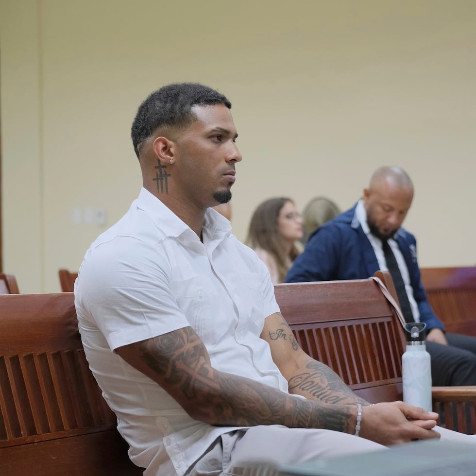 El jugador, de 25 años, está acusado de haber sostenido una relación sexual con una adolescente de 16 años y la madre es señalada de dar su aprobación a cambio de dinero y bienes.