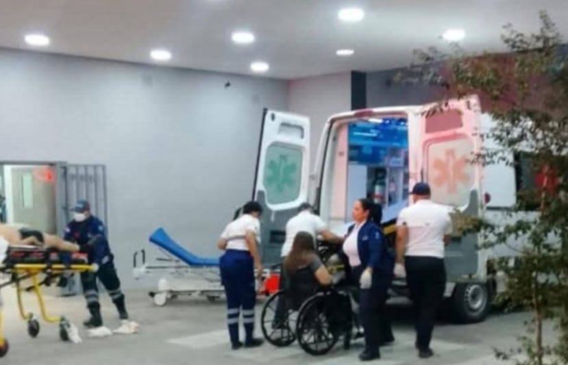 Dos canadienses fallecieron tras el accidente, confirmaron las autoridades.