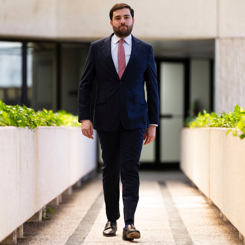 Negrón Reichard resigned his post, and along with him, the directors of several DDEC offices—key to attracting investment to Puerto Rico—also stepped down.
