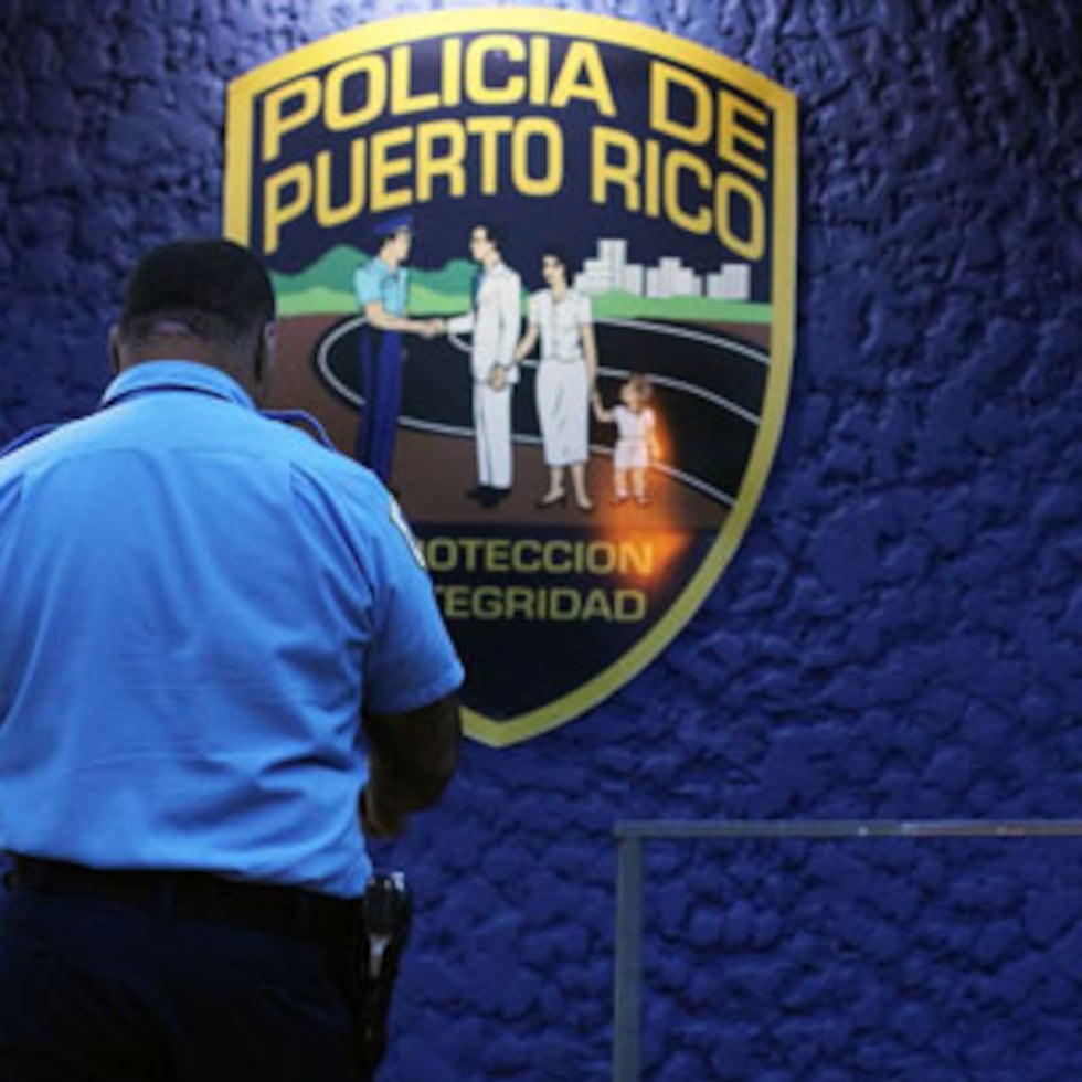 The Puerto Rico Police Department (PRPD) indicated that the minor painted a graffiti on a wall of the school with the threatening message: “April 21, shooting”.