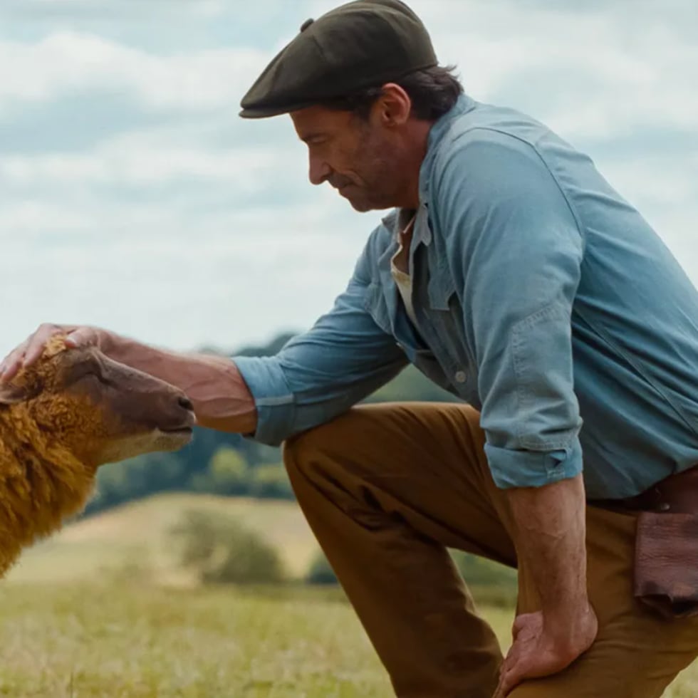 Hugh Jackman en una escena de “The Sheep Detectives”.