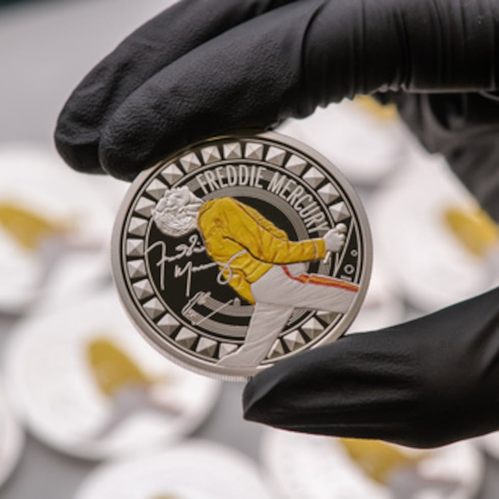 Foto de la moneda honoraria a Freddie Mercury.