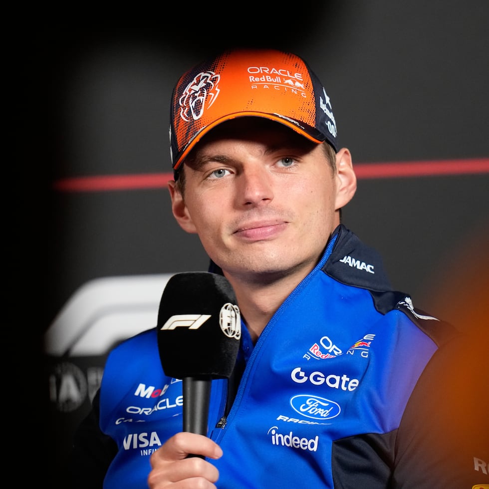 El piloto de Red Bull, el neerlandés Max Verstappen, asiste a una conferencia de prensa previa al Gran Premio de Fórmula 1 de los Países Bajos en Zandvoort, Países Bajos.