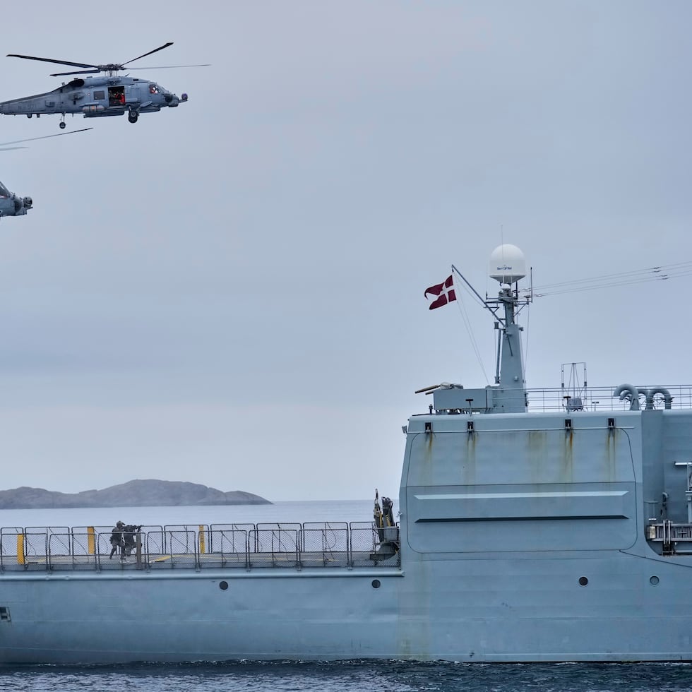 Lo más delicado para Dinamarca —un país miembro de la OTAN y de la Unión Europea, y aliado de Estados Unidos— es la creciente competencia entre esas grandes potencias en el Ártico.