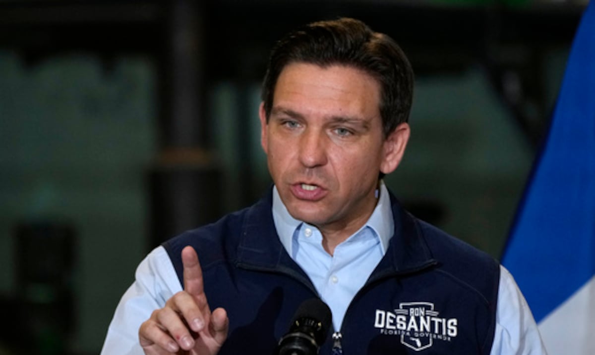Gobernador de Florida convirtió en ley el nuevo mapa electoral que diluye el voto boricua