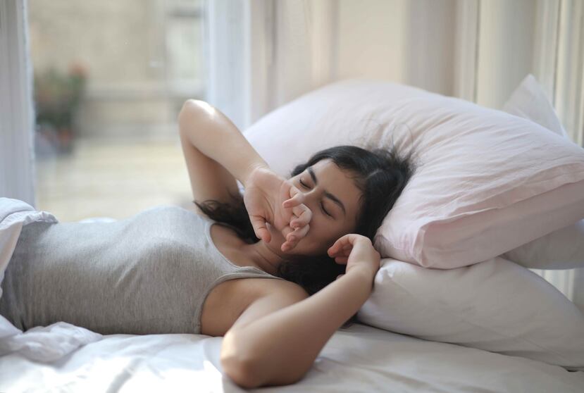 Para evitar el insomnio, no hagas siestas durante el día o redúcelas a 20 minutos. (Pexels)