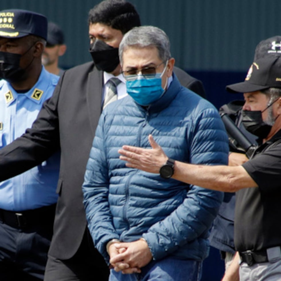 Trump había anunciado su intención de indultar a Hernández pocos días antes de las elecciones nacionales de Honduras.