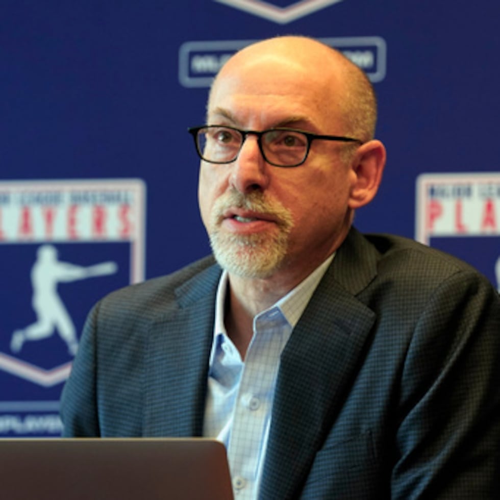 El jefe del sindicato, Bruce Meyer, criticó el plan de las Grandes Ligas.