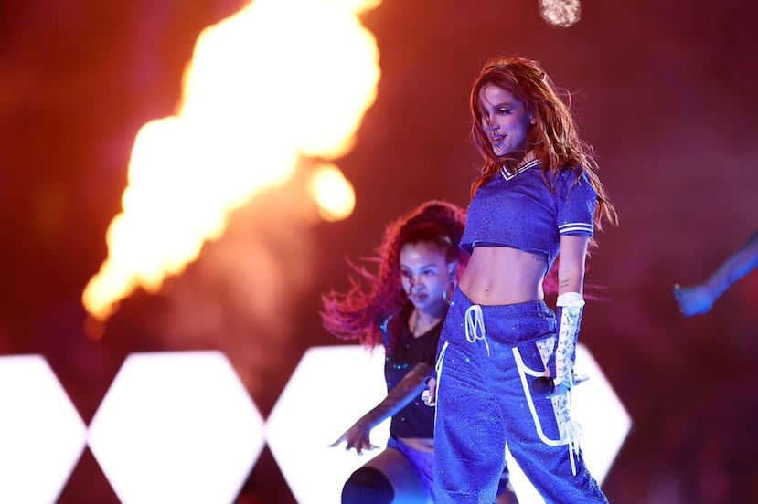 El espectáculo de la cantante brasileña Anitta fue visto en más de 200 países y millones de aficionados de todo el mundo.