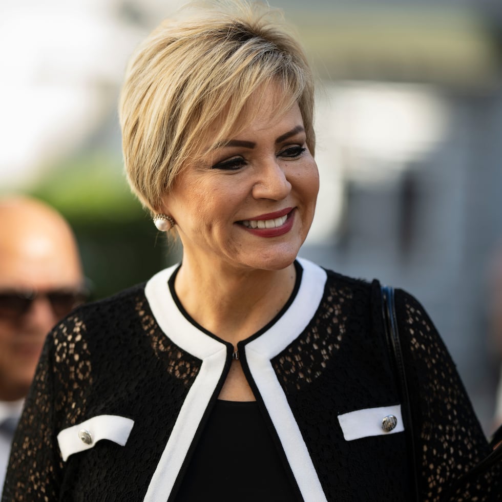 El 20 de enero, el Senado avaló designar un tramo de la PR-861, en Toa Alta, con el nombre de la pastora Wanda Rolón, en reconocimiento a su contribución “al desarrollo espiritual, social y económico del sector donde ha establecido sus distintos ministerios”. La gobernadora Jenniffer González lo convirtió en ley el 27 de febrero.