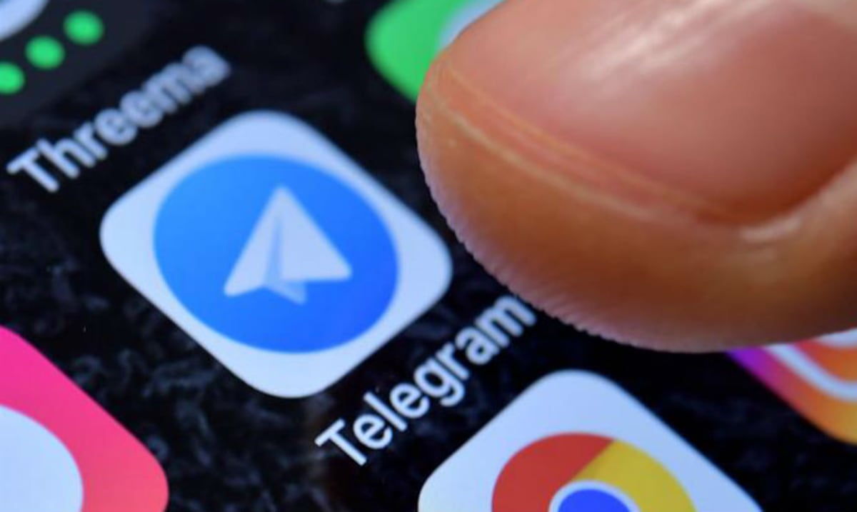 Planificadora financiera alerta sobre uso de su imagen en esquemas de fraude en las redes sociales