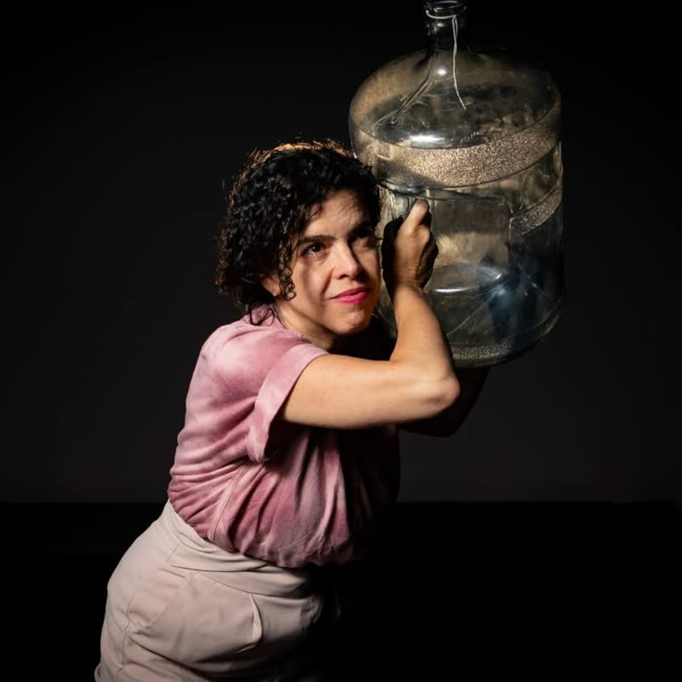 La actriz Keila Lugo-Rañal en "El silencio árido del agua".