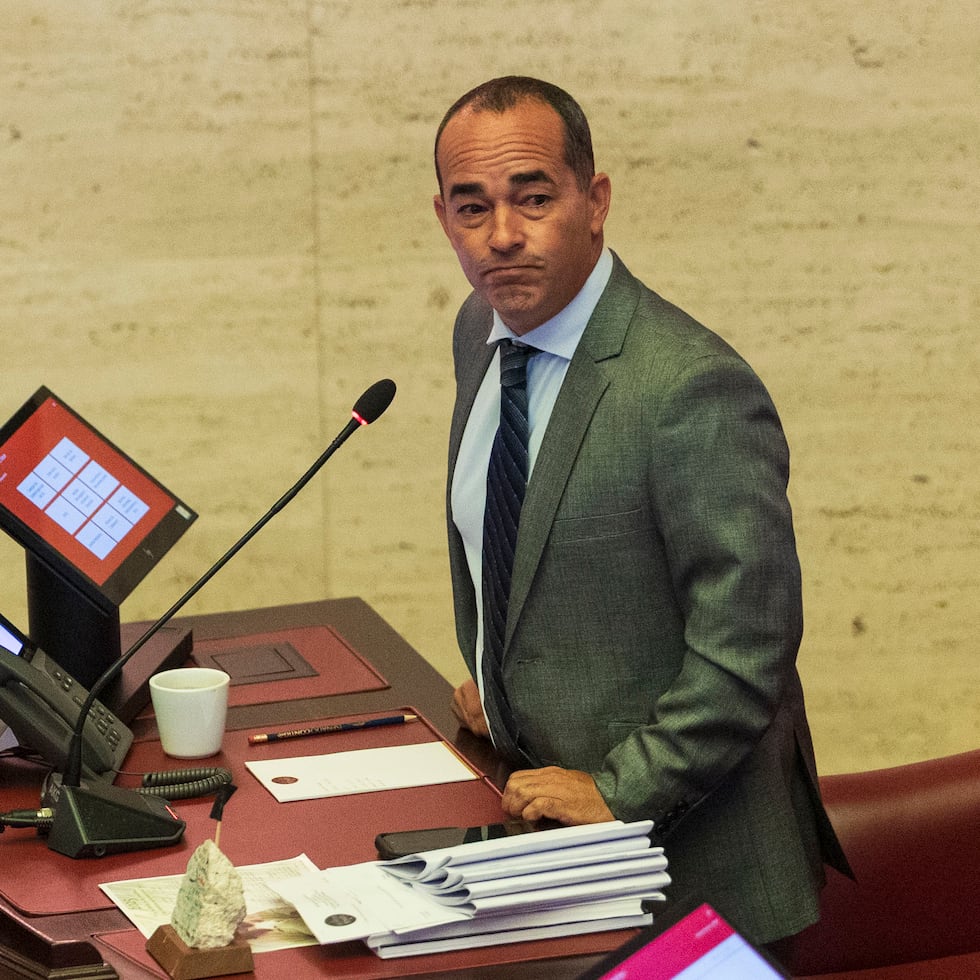 Esta es la tercera querella que enfrenta el senador Eliezer Molina Pérez ante la Comisión de Ética, pero la primera con un resultado adverso.