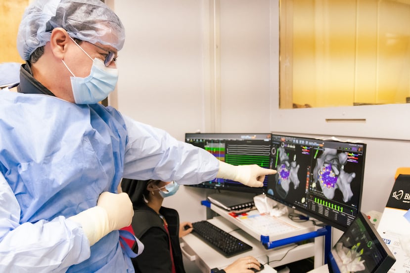 El doctor Nieves indicó que la fibrilación auricular es la arritmia más común.