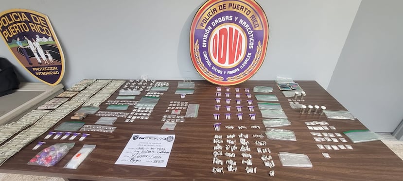 Droga ocupada durante un allanamiento en el residencial La Alhambra en Bayamón.