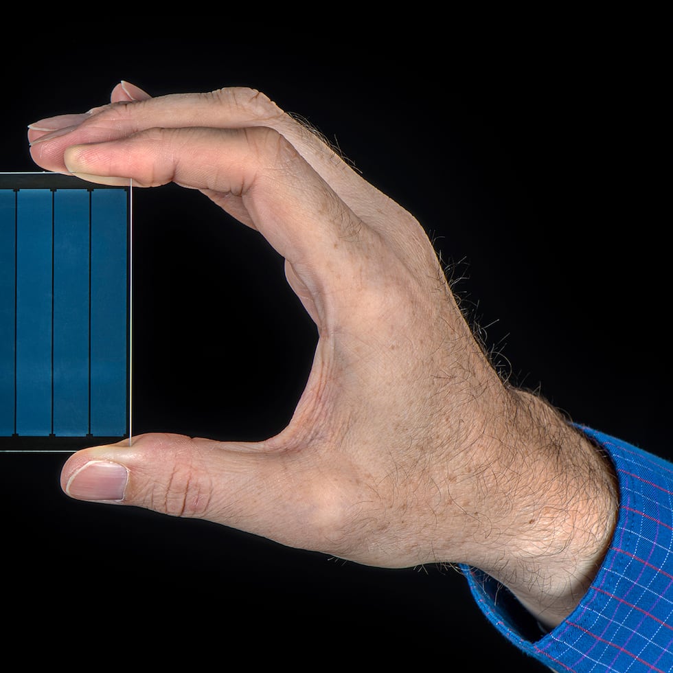 En una prueba de concepto para el Proyecto Silica, Microsoft y Warner Bros. lograron almacenar y leer con éxito la clásica película "Superman" de 1978 en un trozo de vidrio de sílice resistente de 7,5 cm x 7,5 cm x 2 mm, aproximadamente del tamaño de un posavasos. El vidrio contiene 75,6 GB de datos, además de códigos de redundancia de error.