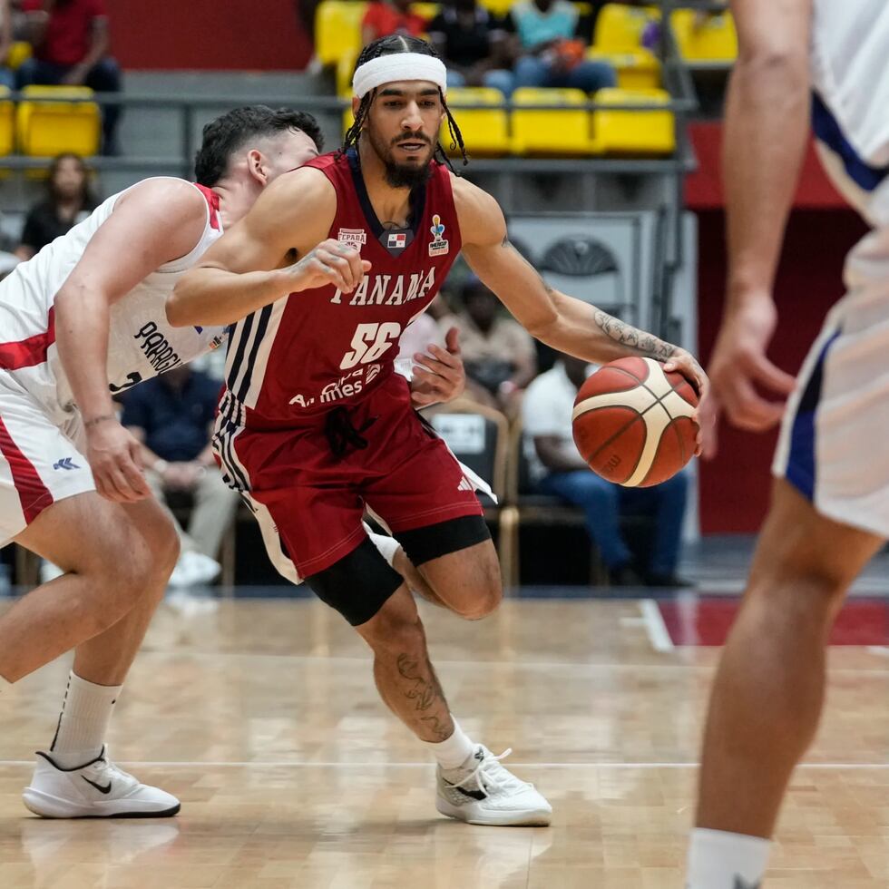 El puertorriqueño Jhivvan Jackson, quien reprenta a la selección de Panamá.