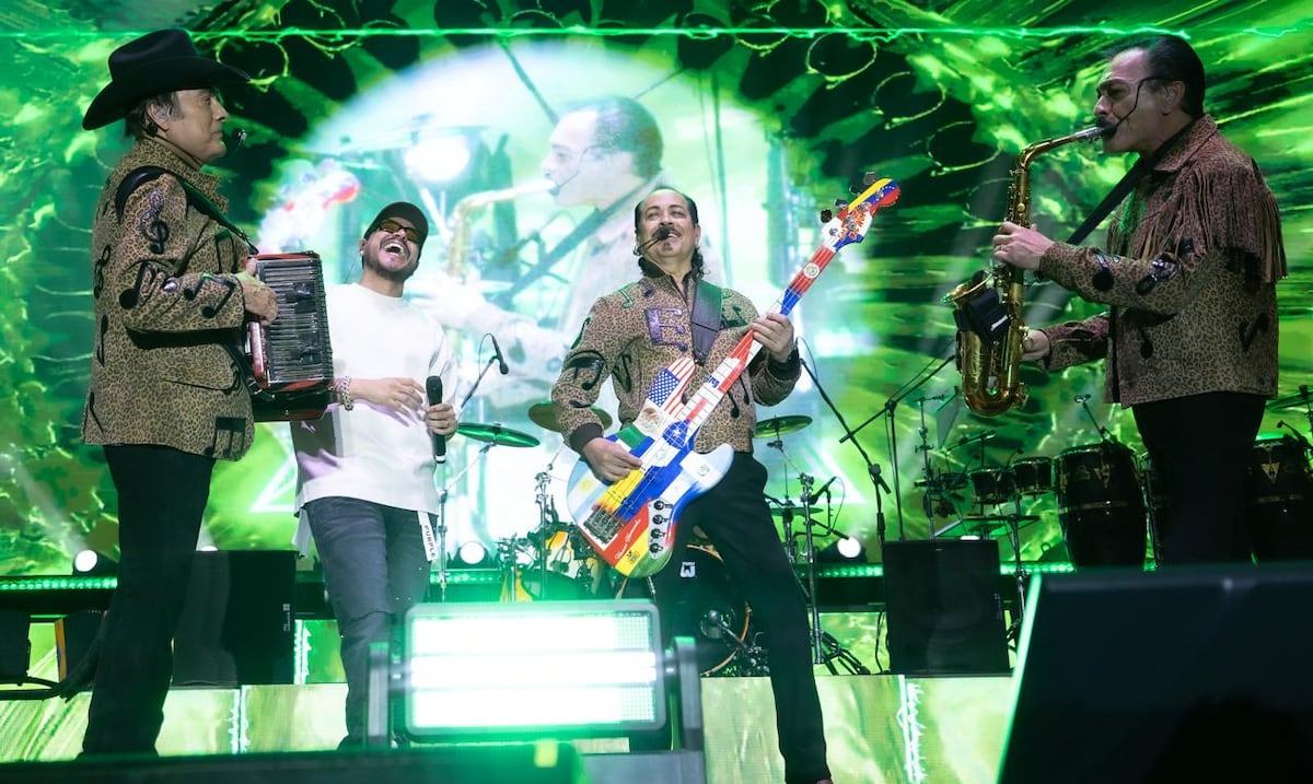 Emocionados Los Tigres del Norte con su llegada a Puerto Rico