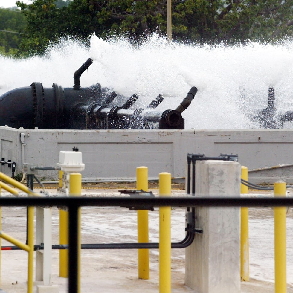 Uno de los cinco motores de la represa sufrió problemas por fluctuaciones en el servicio de energía eléctrica.