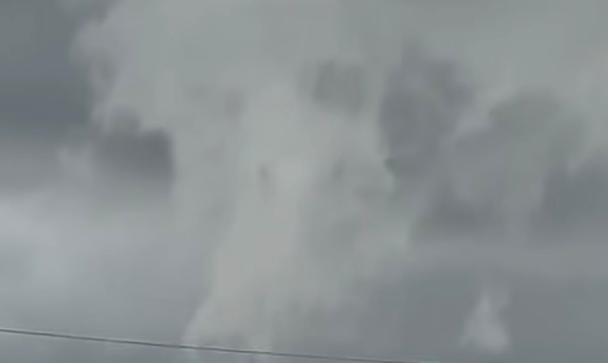 Reportan avistamiento de una nube embudo en Moca