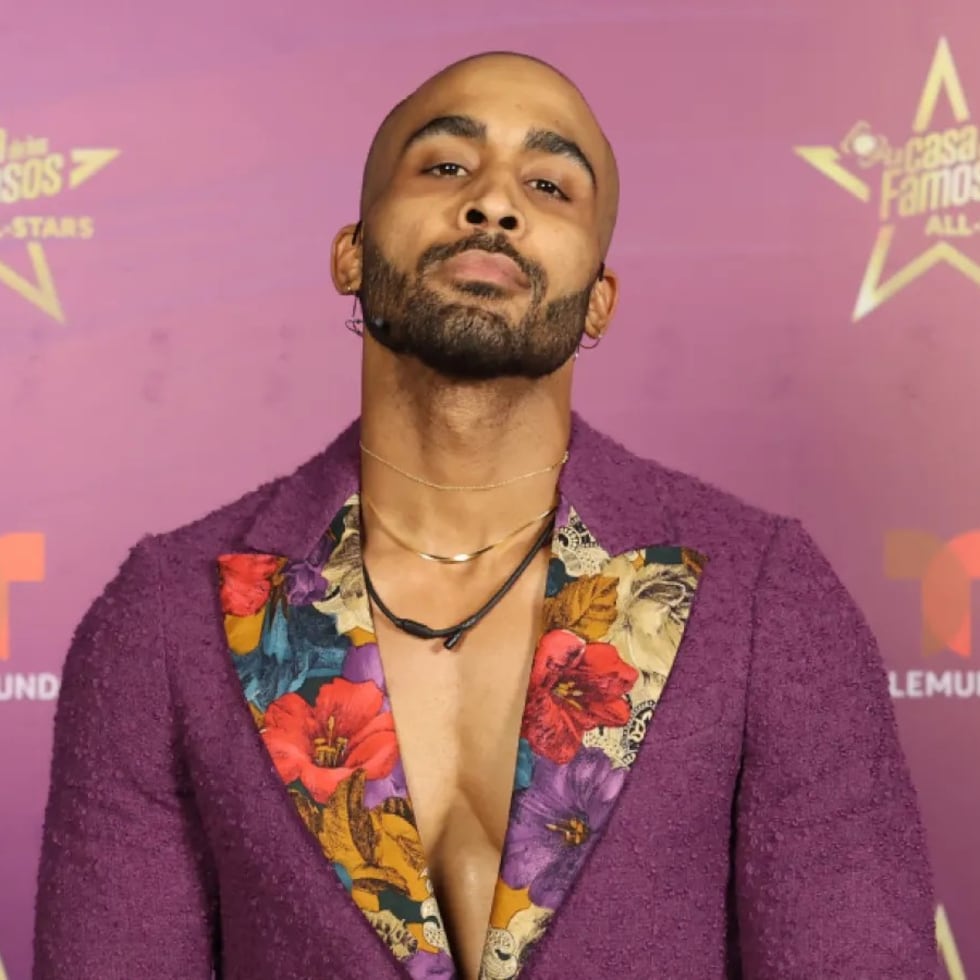 Carlos "Caramelo" Cruz se prepara para salir en una serie de televisión.