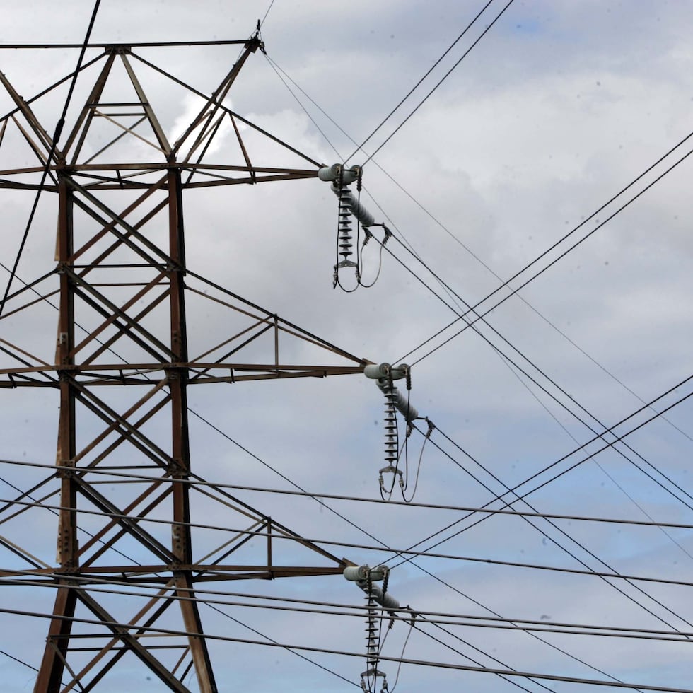 A eso de las 2:15 p.m. el estatus del servicio de transmisión y distribución en tiempo real de LUMA Energy mostraba más de 28,000 clientes sin el servicio, siendo la región de Caguas el más afectado con 17,569.