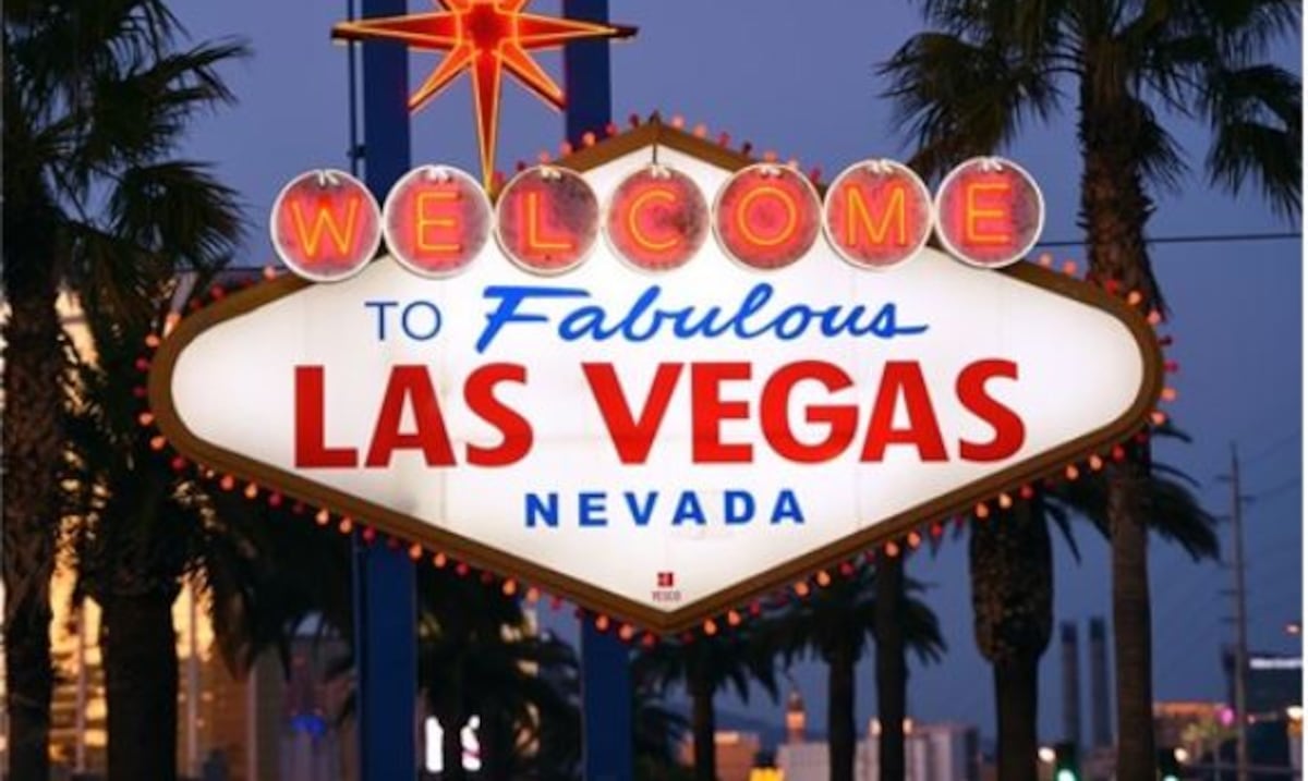 Las Vegas: Un Siglo de Glamour, Juego y Leyendas