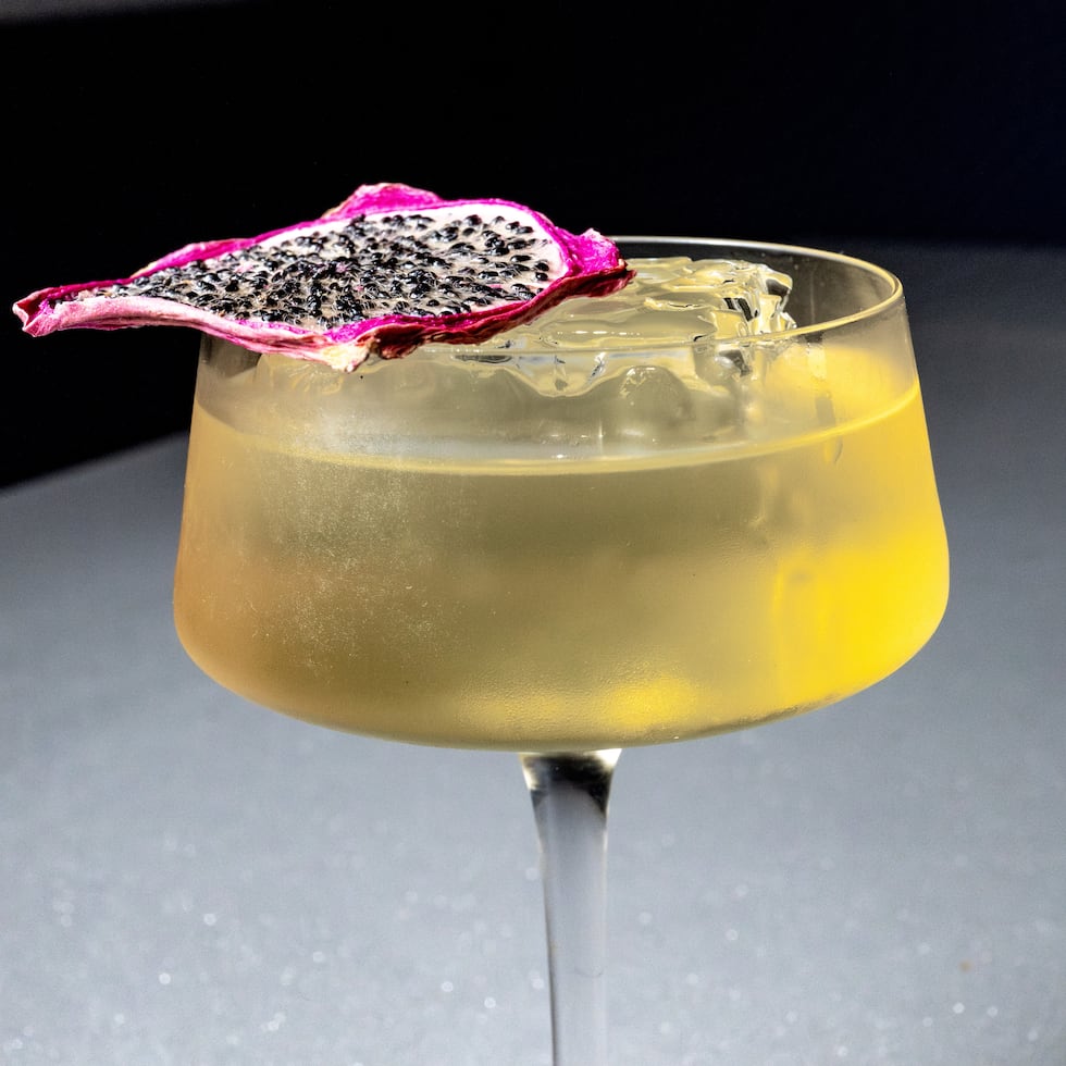 Piña Colada clarificada con Bacardi 4 años.