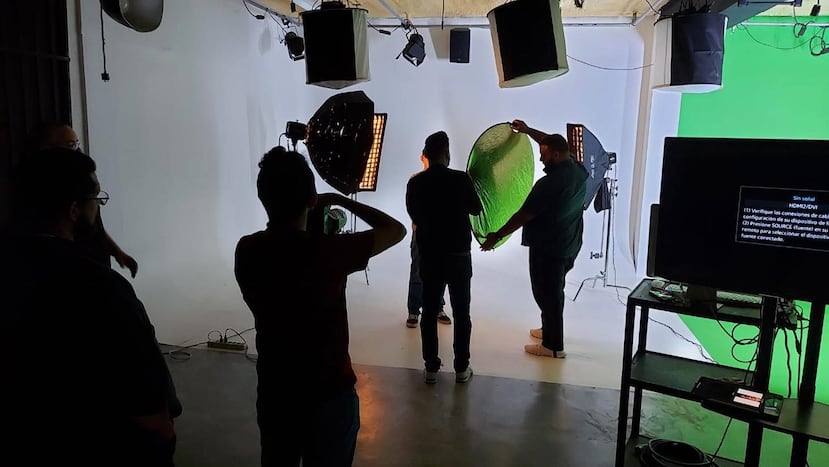 Por 30 años en Puerto Rico, el CCAT ha educado a jóvenes y adultos en carreras cortas y grados asociados en Fotografía Digital, Diseño Gráfico, Cinematografía, Ingeniería de Sonido y Técnico de Edición.