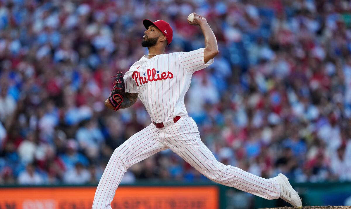 Cristopher Sánchez llega a 48 2/3 entradas sin carreras, tercero en la historia de MLB