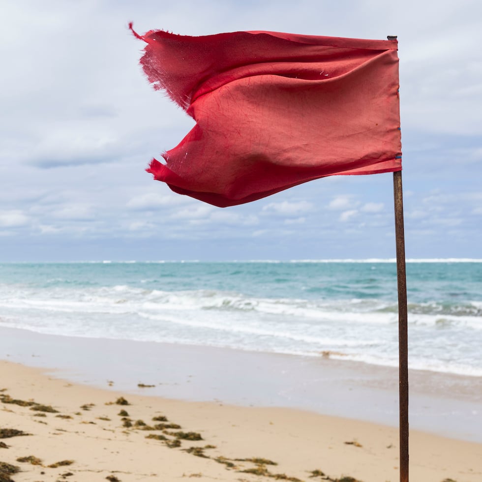 The high risk of sea currents will remain until tomorrow.