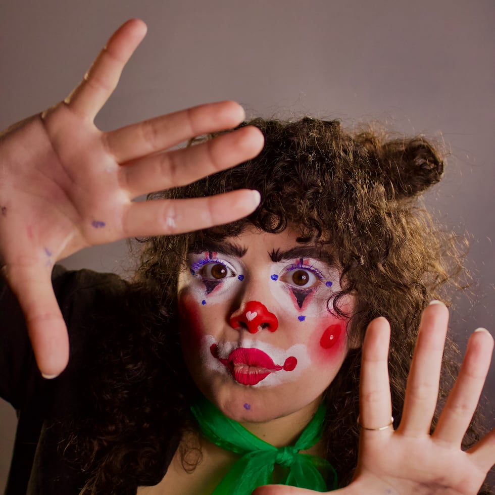 Fabiola Isabel González Ramos, actriz del colectivo artístico riopiedrense Payasos y Burbujas.