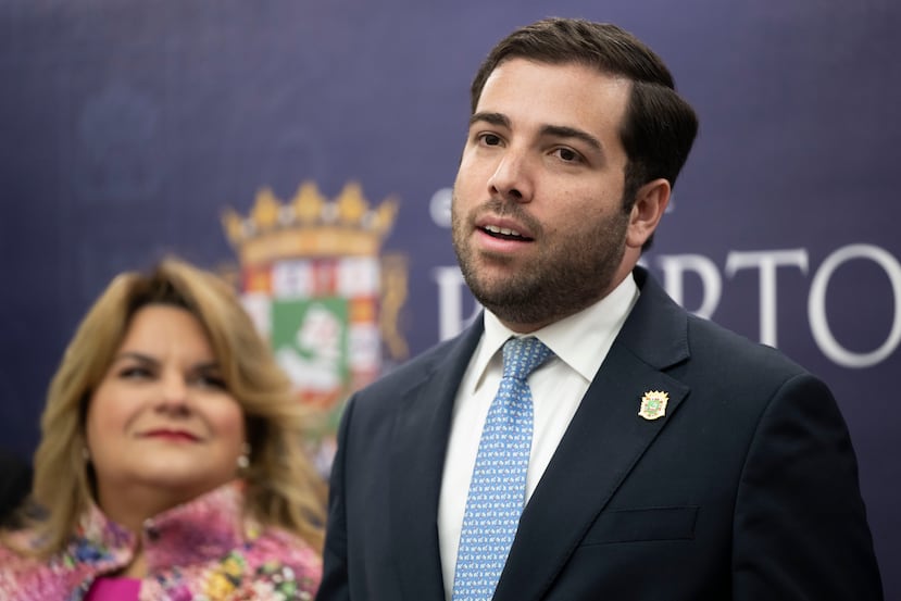 El exsecretario de Desarrollo Económico y Comercio Sebastián Negrón Reichard señaló, al renunciar al cargo, que se había lacerado la confianza con La Fortaleza para mantenerse en el puesto.
