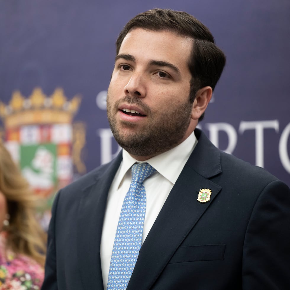Sebastián Negrón Reichard renunció como secretario Desarrollo Económico y Comercio de Puerto Rico el 26 de mayo sin dejarle saber su decisión previamente a la gobernadora Jenniffer González.