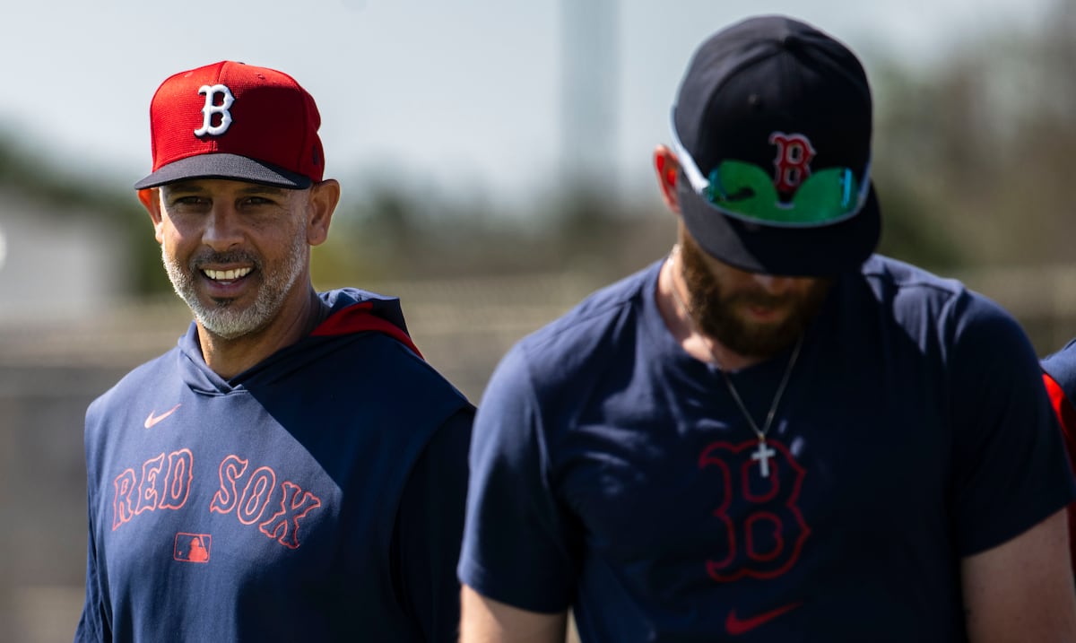 Alex Cora regresa a Boston como visitante y reflexiona sobre su salida de los Red Sox