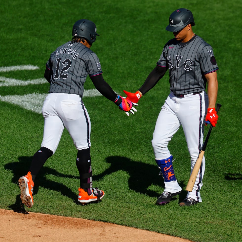 Momentos como este entre Francisco Lindor y Juan Soto han sido escasos en 2026 en las filas de los Mets por las lesiones, coincidiendo en apenas nueve de los 78 juegos del equipo hasta el martes.