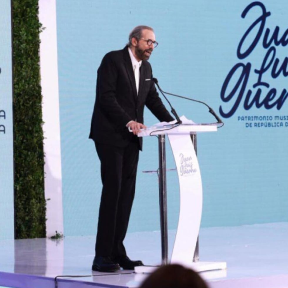 Juan Luis Guerra la noche del martes 28 de octubre de 2025 cuando fue declarado por el Ministerio de Relaciones Exteriores (MIREX) como “Patrimonio Musical y Poético de la República Dominicana”.
