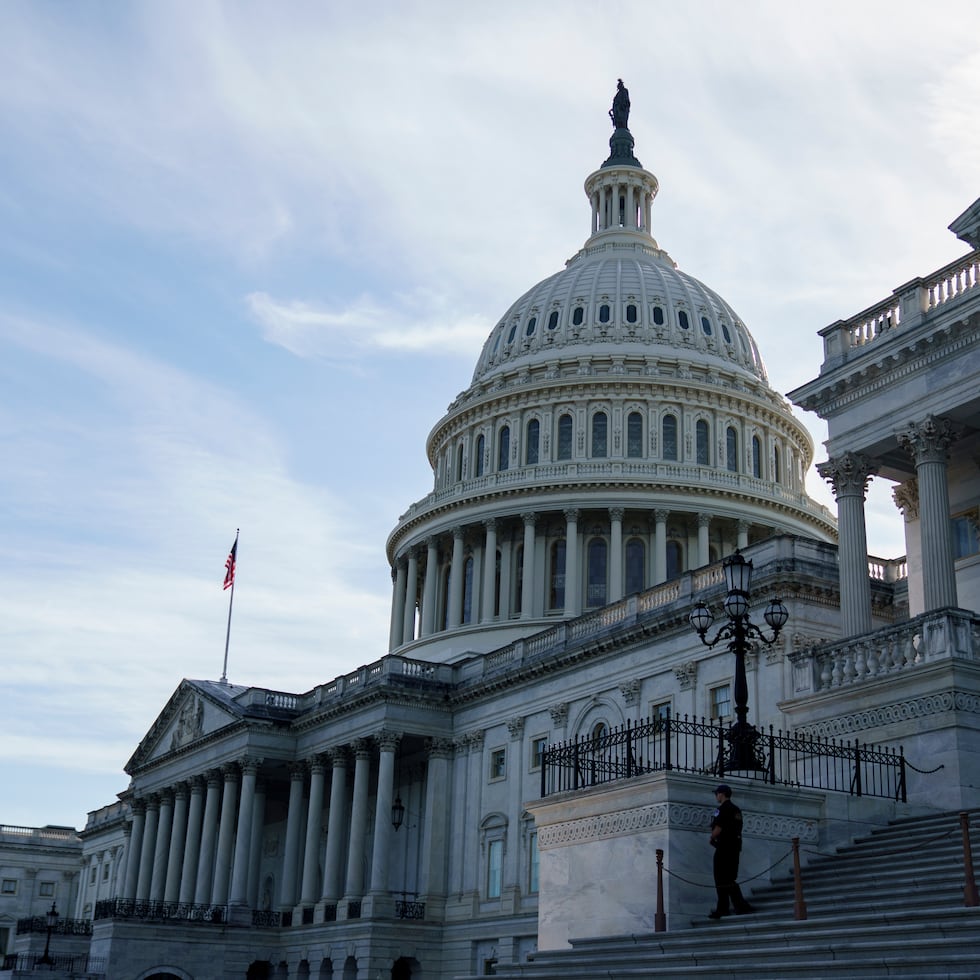 Los demócratas llevan semanas también tratando de que el presidente Trump consulte al Congreso sobre la guerra en Irán.