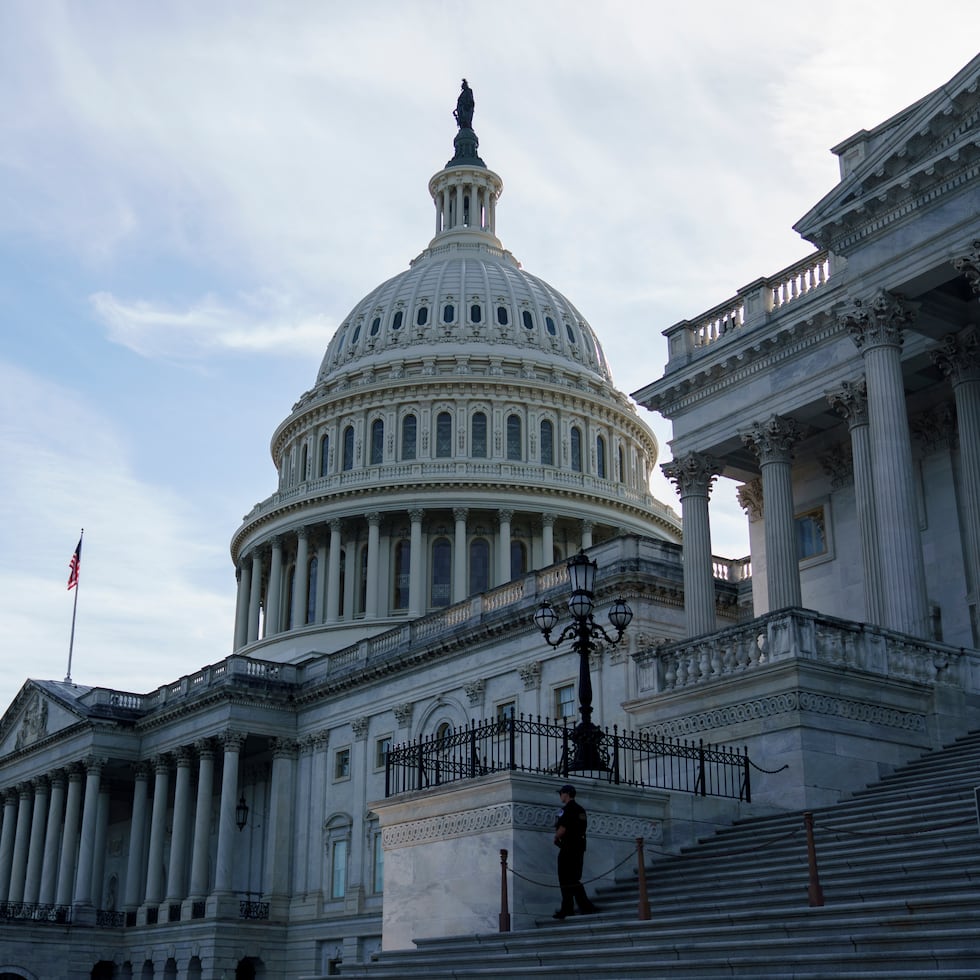 El Senado revivió su medida para reabrir casi todo el Departamento de Seguridad Nacional