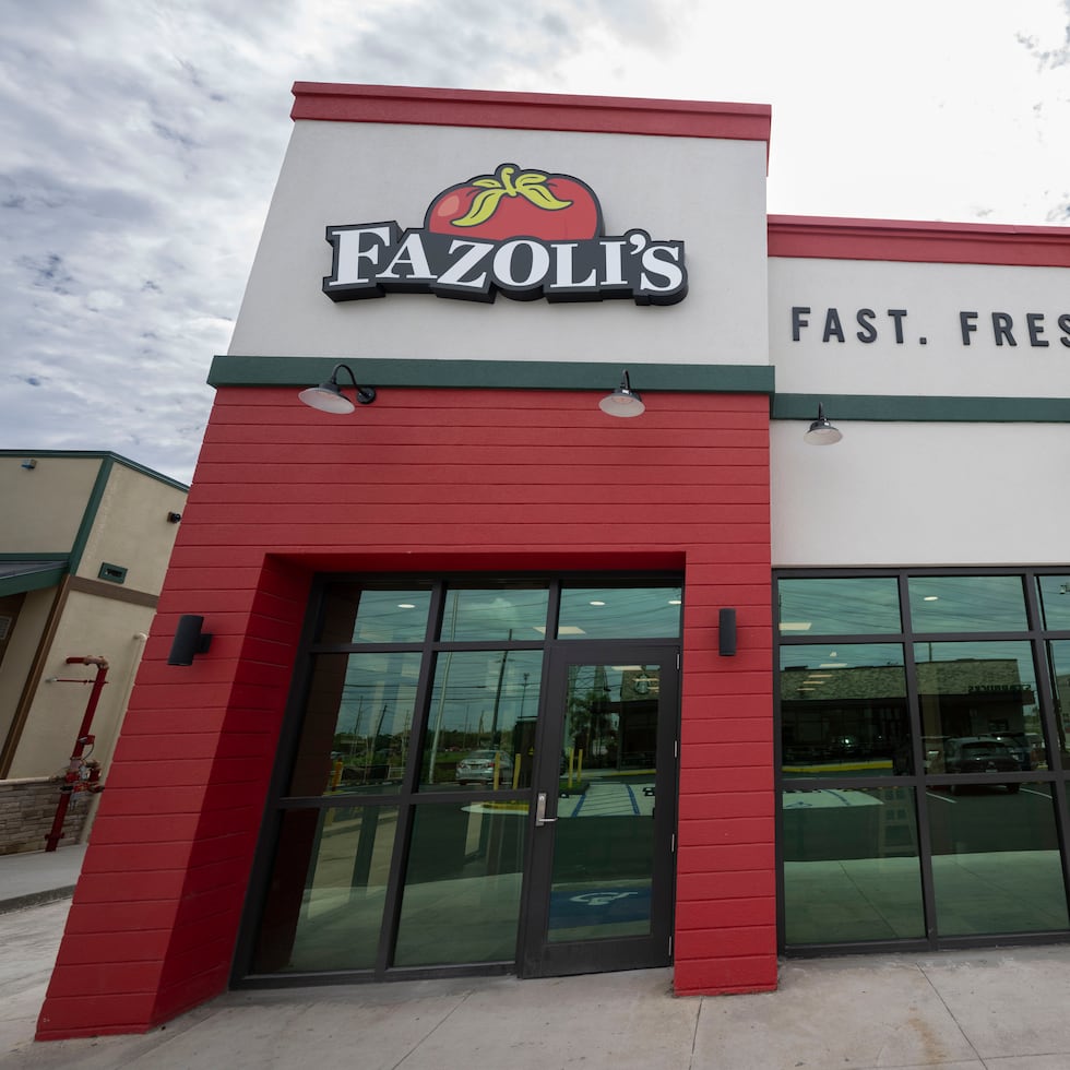 Jorge Alberto Rodríguez, president of Loro Group, said the restaurant located at River Town Plaza in Bayamón is already completed and is expected to open within four to eight weeks.
