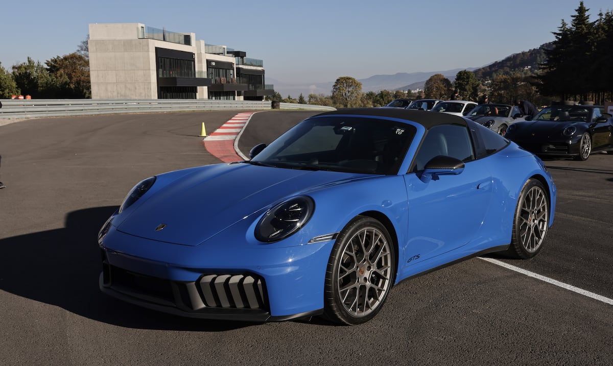 Descubre el nuevo Porsche 911: innovación y tradición en un solo vehículo