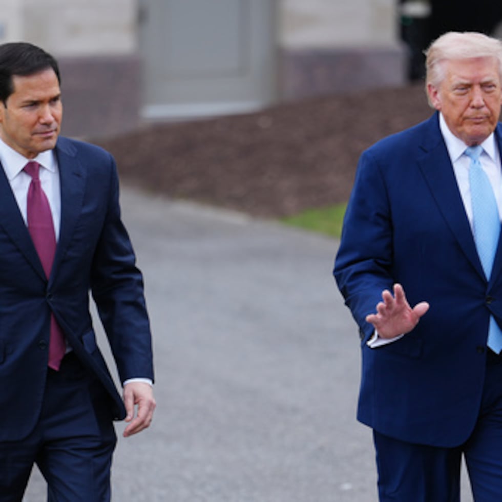 “Estamos en negociaciones en este momento”, dijo Trump a los periodistas en el Despacho Oval.