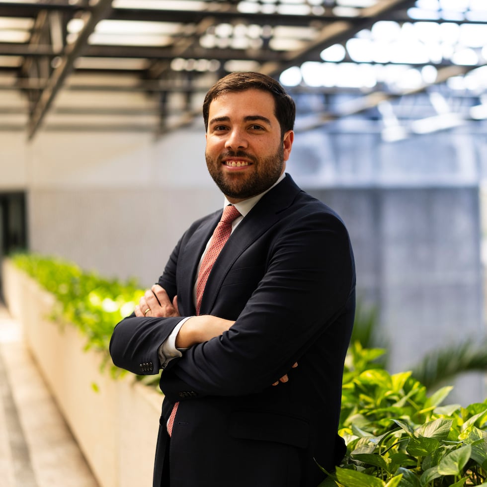 The Secretary of the Department of Economic Development and Commerce (DDEC), Sebastián Negrón Reichard, spoke to El Nuevo Día about his priorities for 2026.